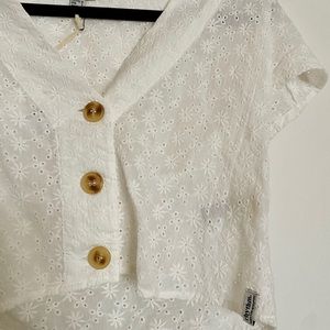 cropped eyelet top✨